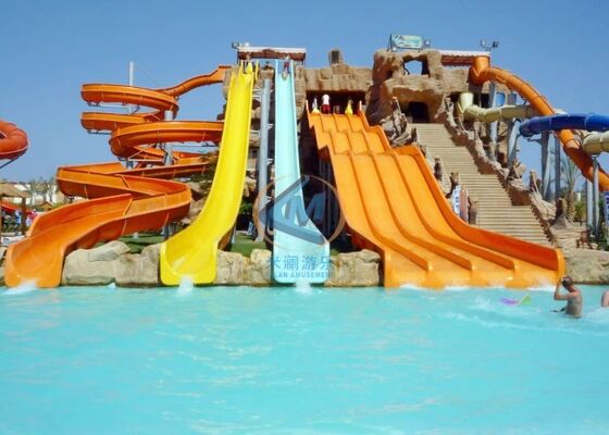 Buen precio Anti-ultravioleta Parque de aventuras tobogán acuático a prueba de óxido Parque de diversiones tobogán en línea