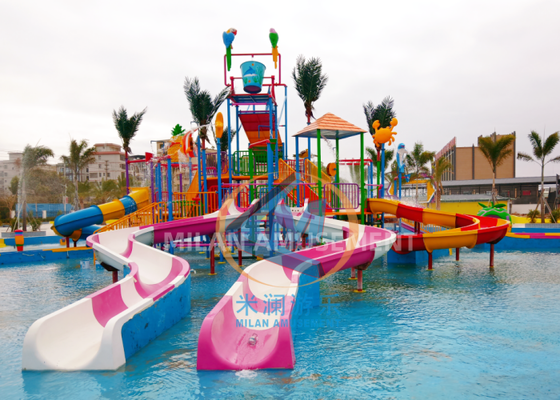Goede prijs Middelgroot waterpark speeltuin 23*21m Interessant voor volwassenen en kinderen online